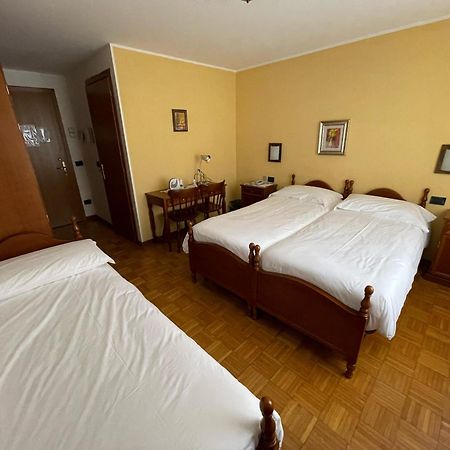 Albergo Nuoitas فورني دي سوبرا المظهر الخارجي الصورة