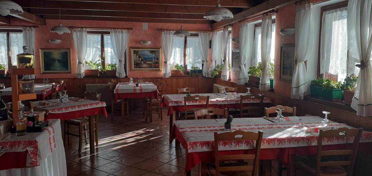Albergo Nuoitas فورني دي سوبرا المظهر الخارجي الصورة